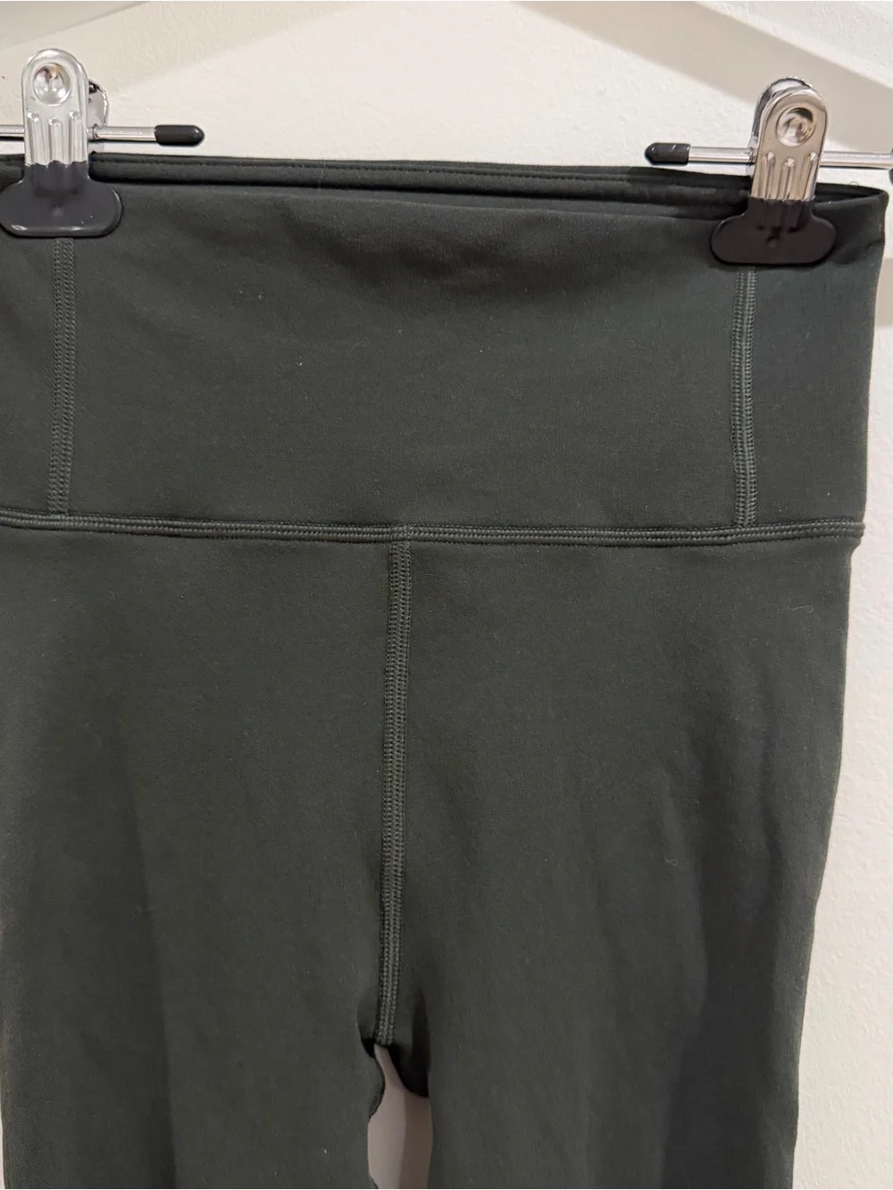 Lululemon Reveal Tight Lattice Paisley 28 inches Size 2